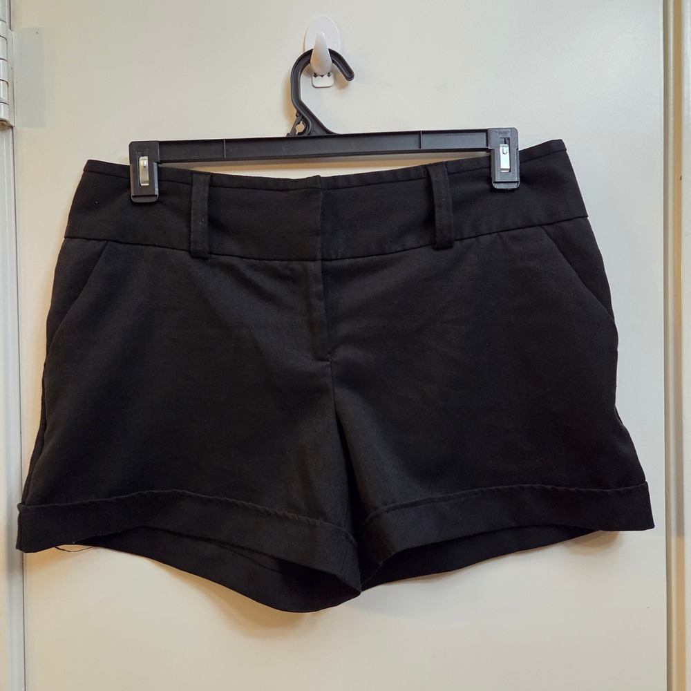 Maurices Womens Black Cuffed Dress Shorts Mid Rise Size 11/12 Stretch Career